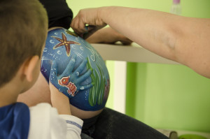 Belly Painting a tema marino
